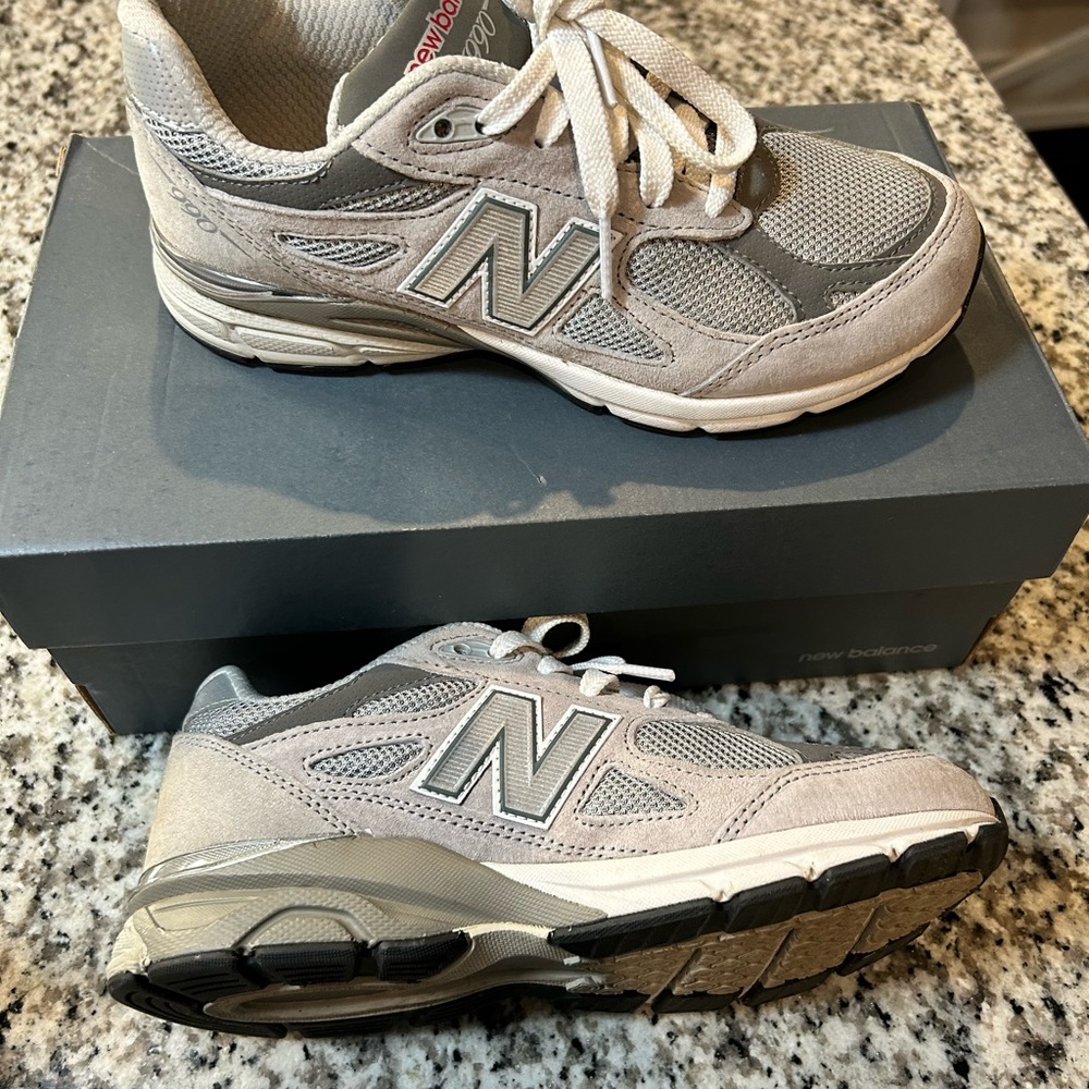 New Balance grey, Boy or girl